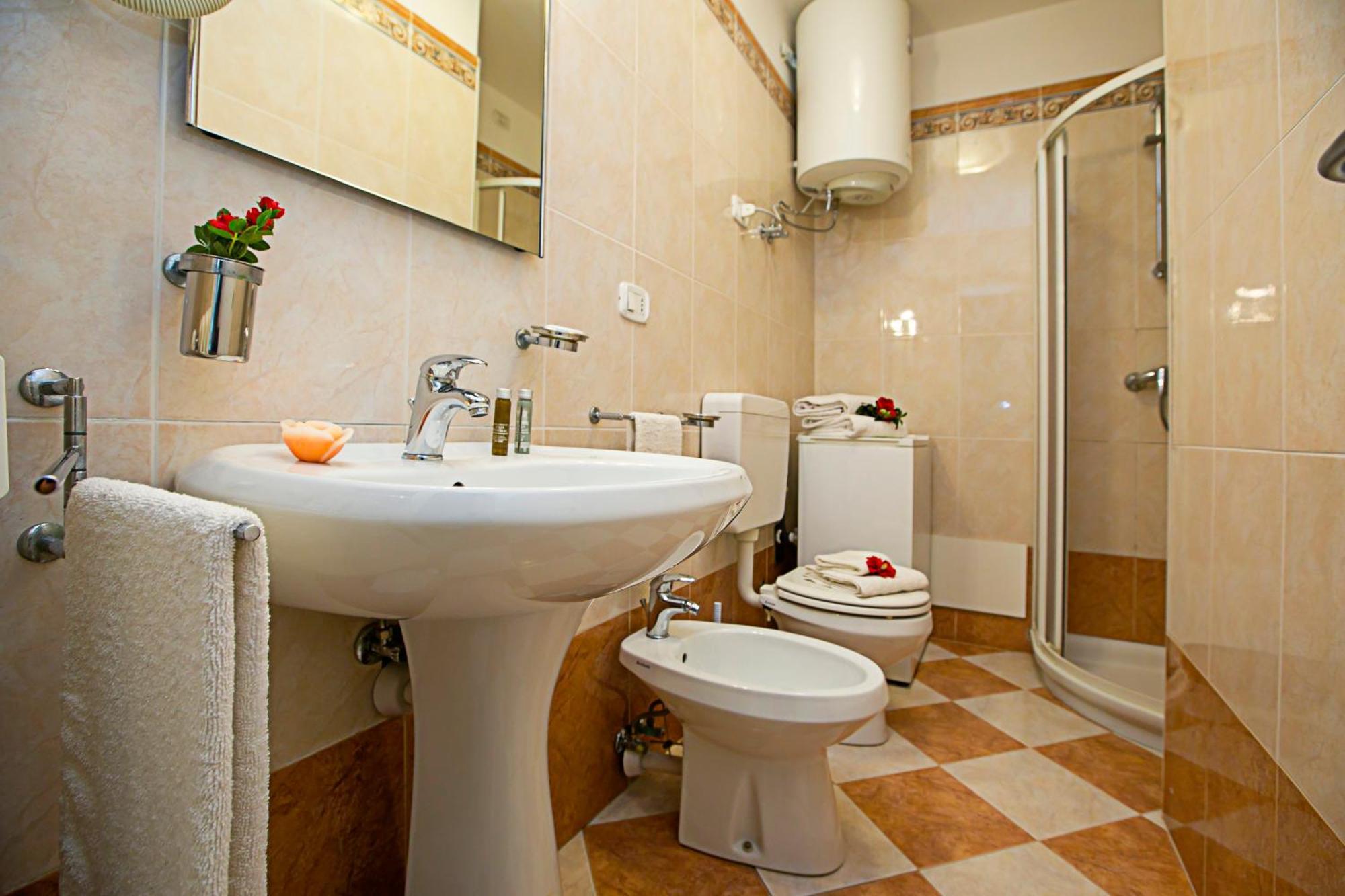 E 2 - Happy Appartement *